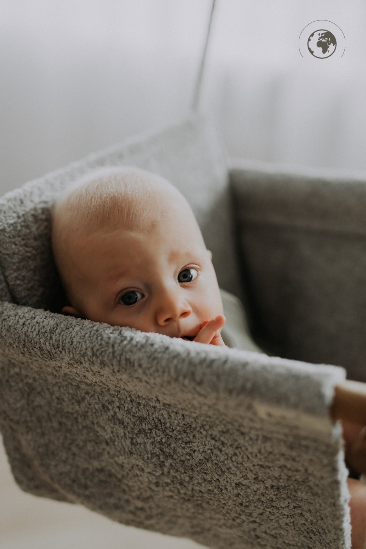 Babyschommel BaBi bouclé steengrijs – afbeelding 3