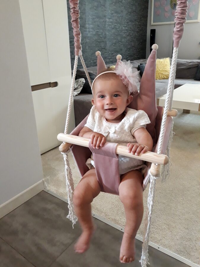 Babyschommel met kroonkussen oudroze – afbeelding 3
