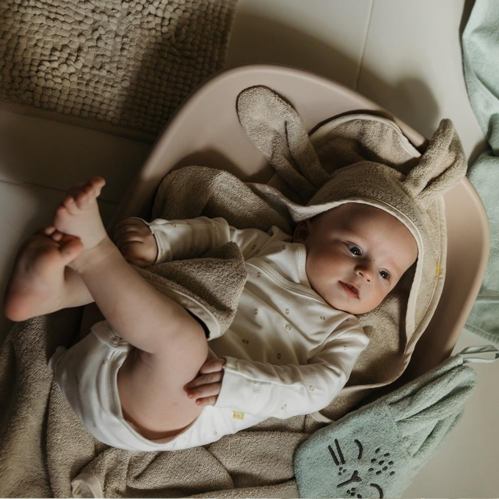 Badcape baby met oortjes beige – afbeelding 2