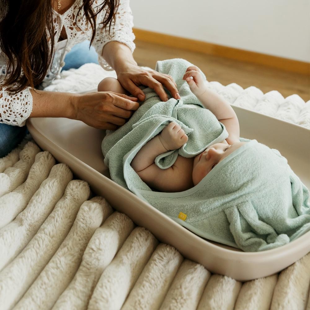 Badcape baby met oortjes beige – afbeelding 5