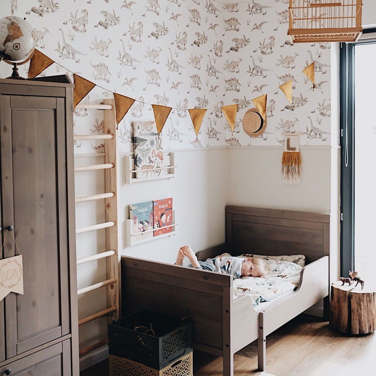 Behang kinderkamer – dino's in zachte kleuren – afbeelding 4