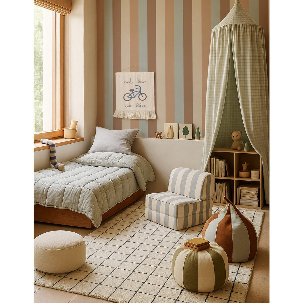 Behang kinderkamer – strepen vier kleuren naturel