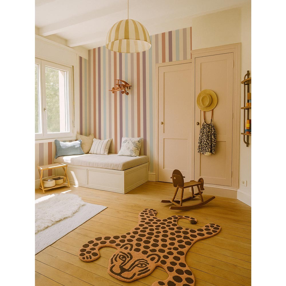 Behang kinderkamer – strepen warm beige
