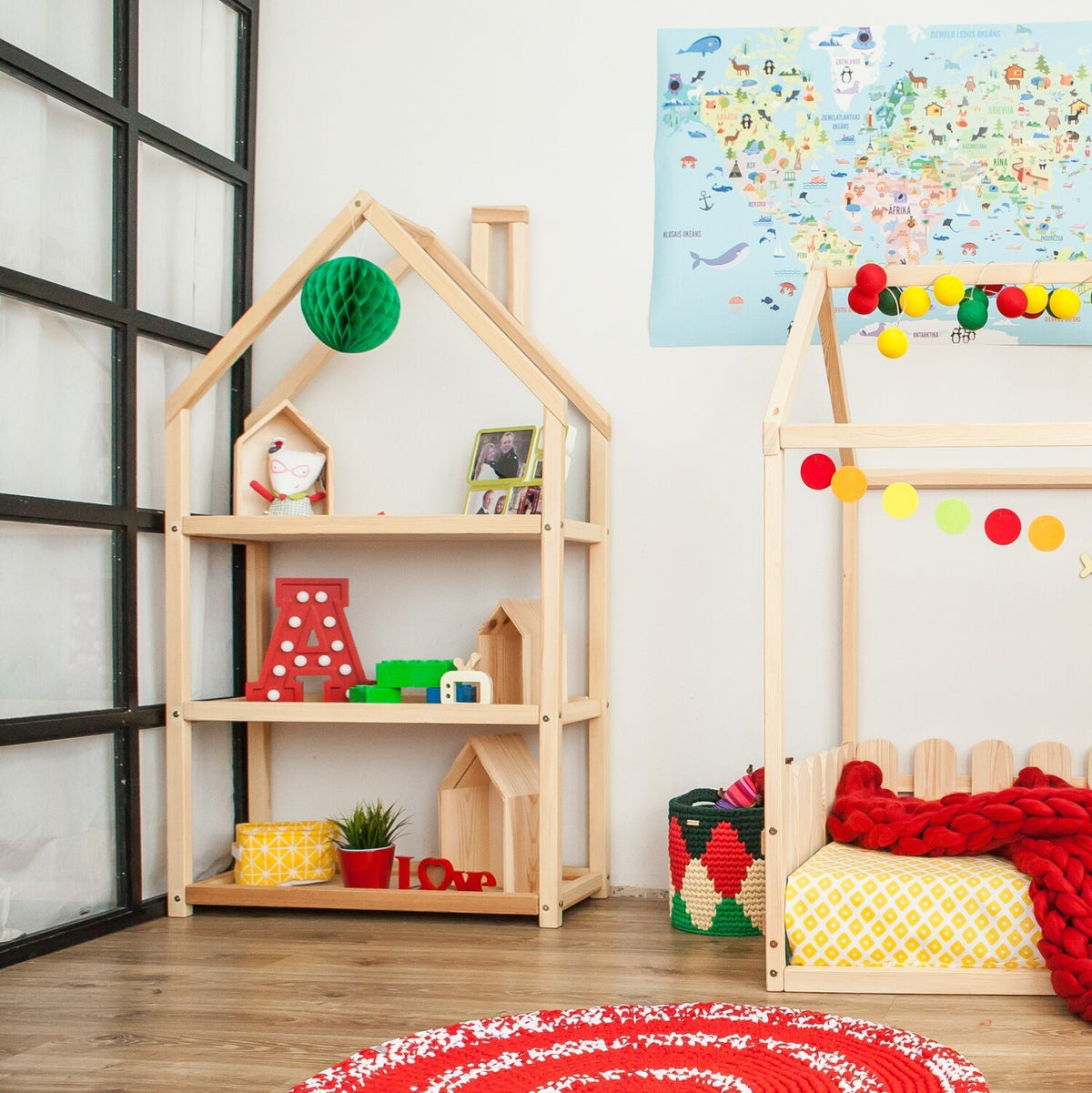 Boekenkast kinderkamer huisje van massief hout – afbeelding 16