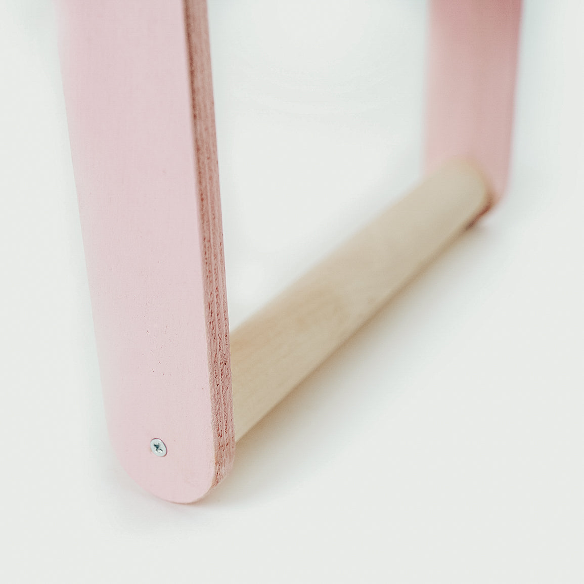 Bureau kinderkamer – klein houten kindertafeltje – afbeelding 3