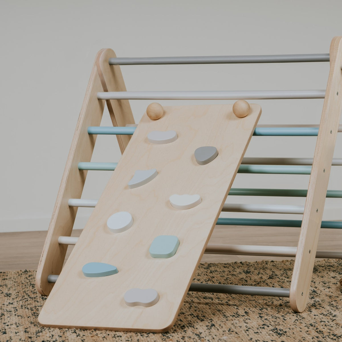 Glijbaan voor pikler driehoek en Zweedse wand – pastel