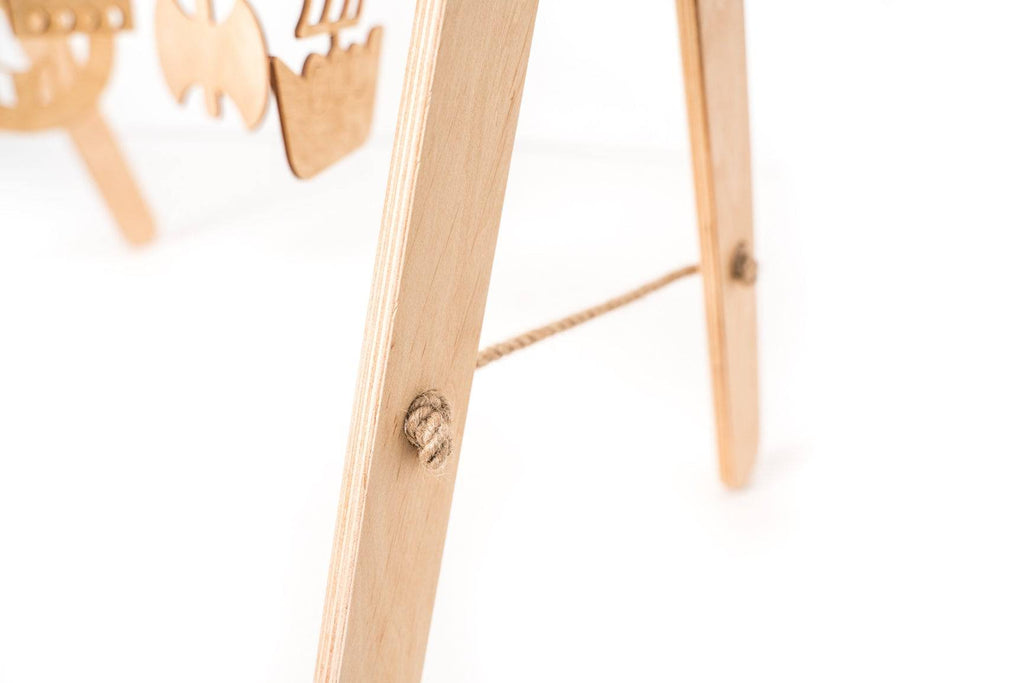 Houten babygym met vikingspeeltjes – opvouwbaar – afbeelding 5