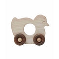 Houten eend op wielen