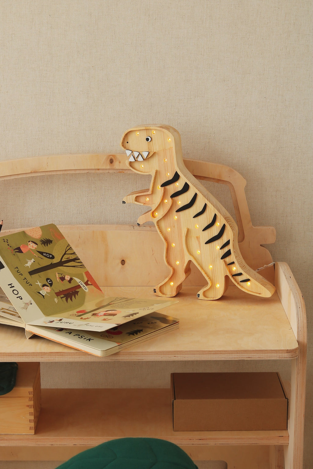 Houten lamp kinderkamer – dino T-rex – afbeelding 7