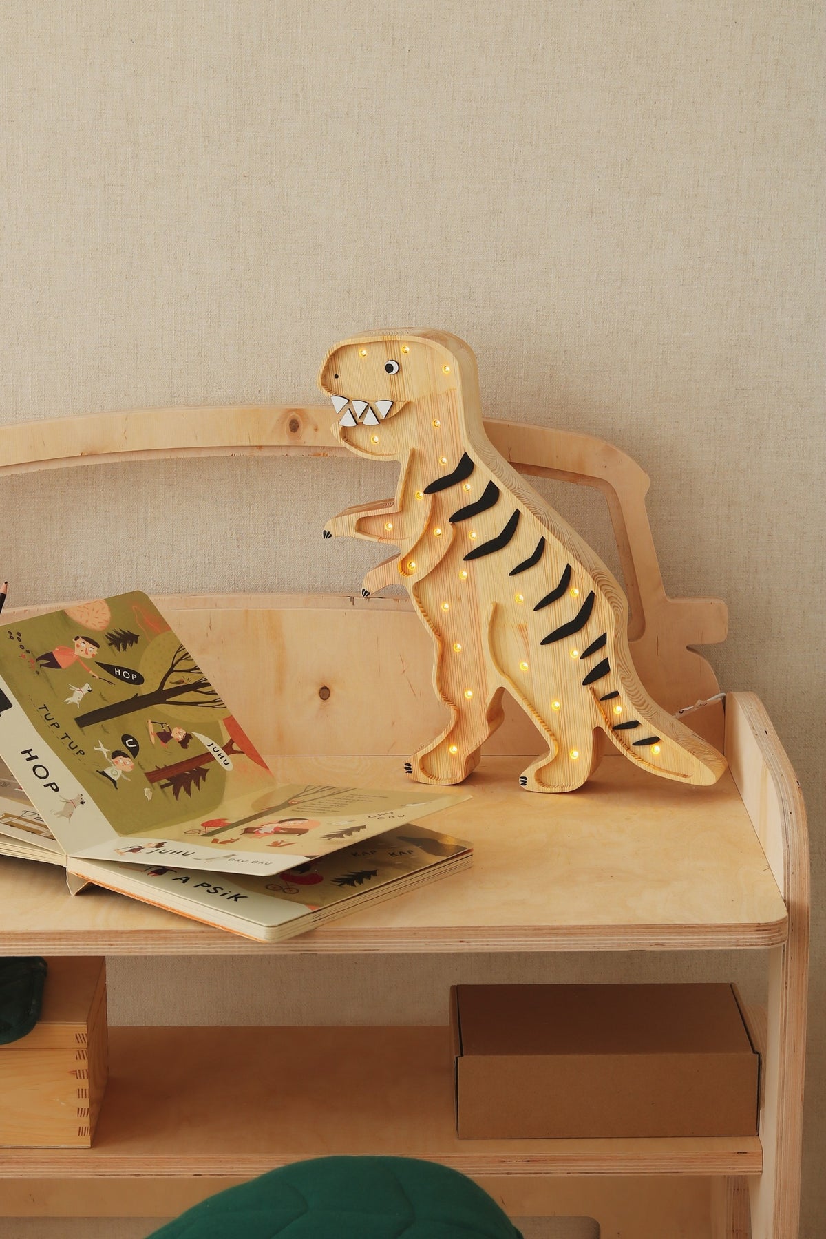 Houten lamp kinderkamer – dino T-rex – afbeelding 7