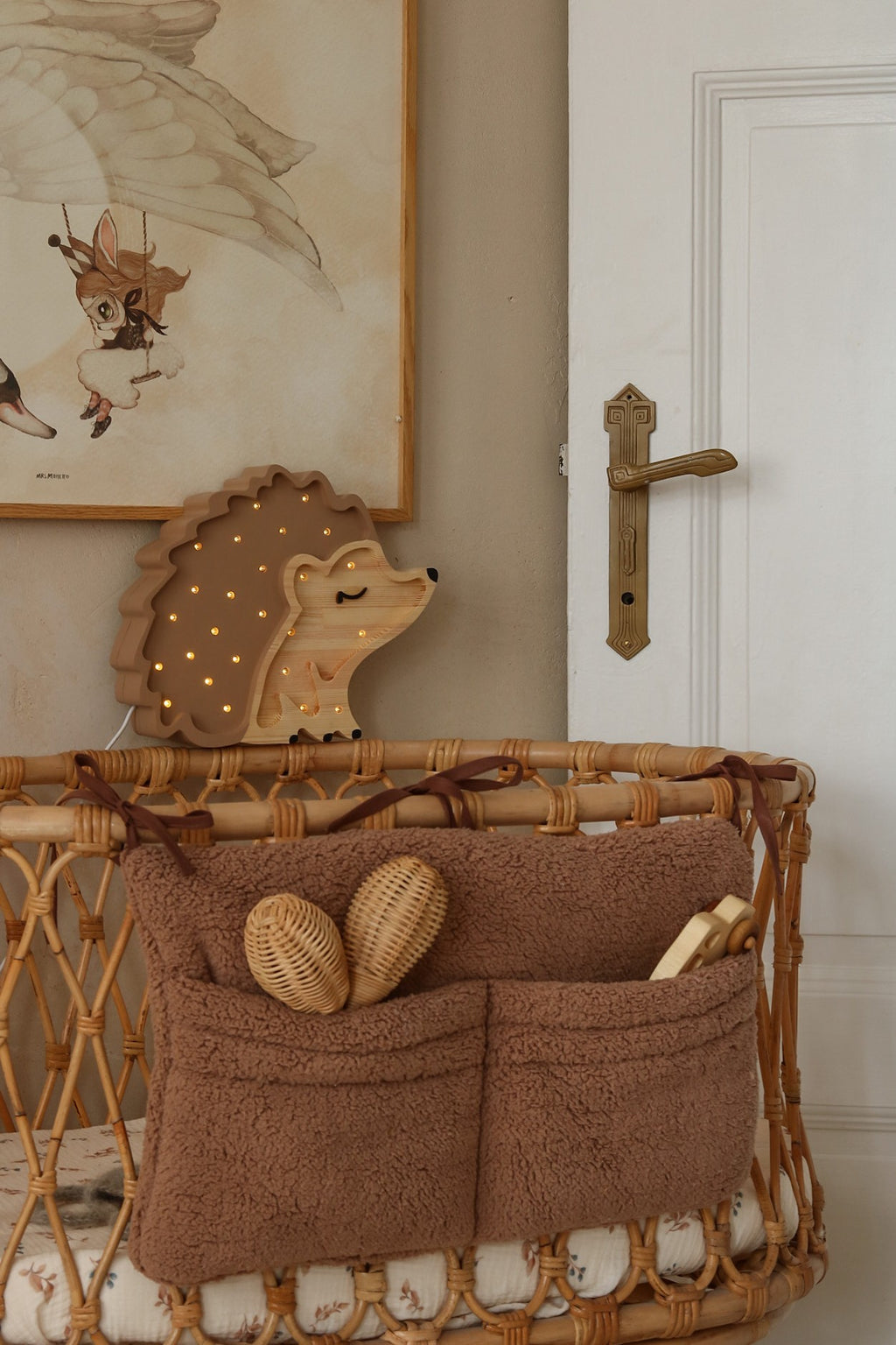 Houten lamp kinderkamer egel – nachtlamp met dimmer – afbeelding 5