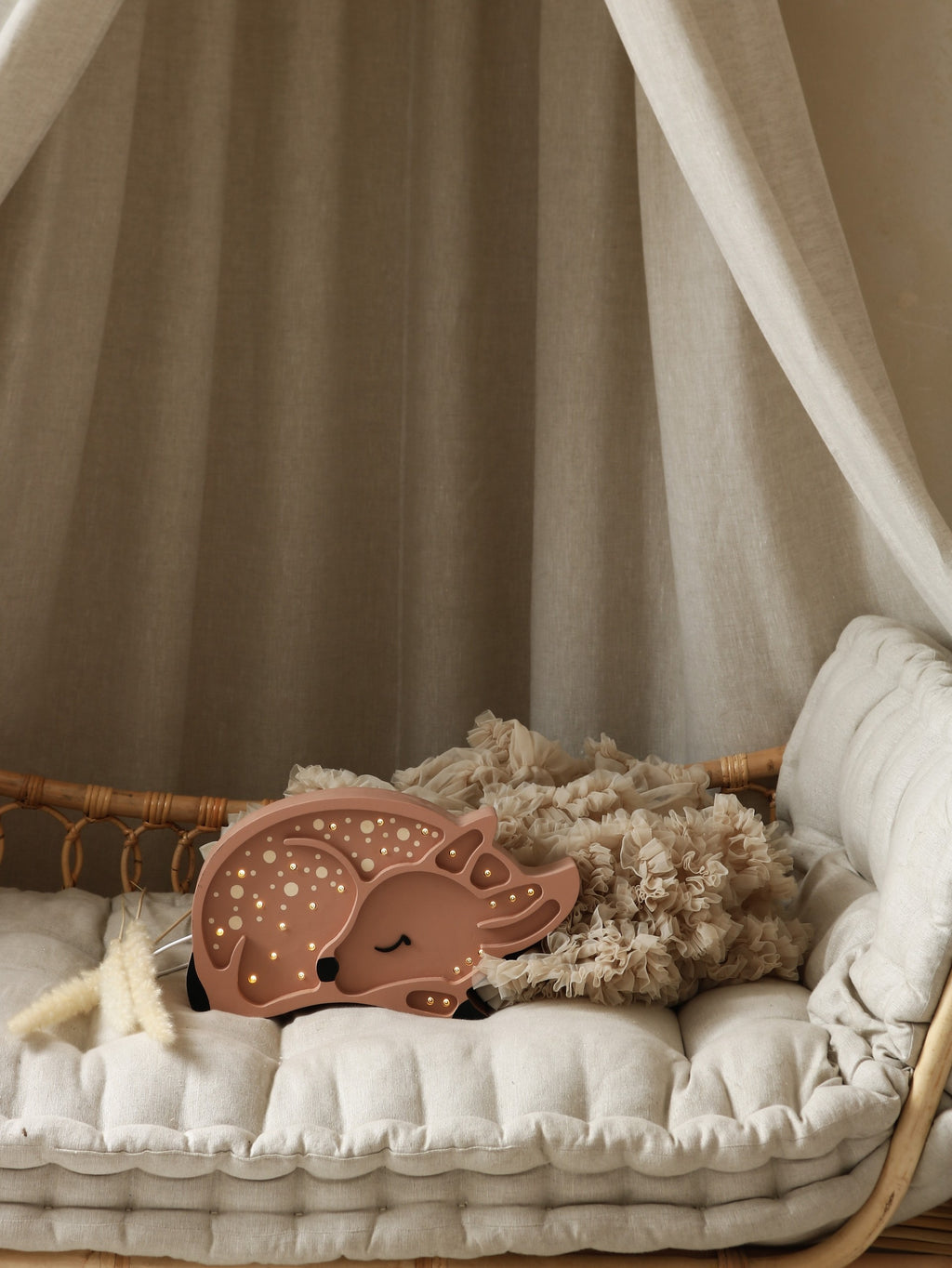 Houten lamp kinderkamer – hert – afbeelding 5