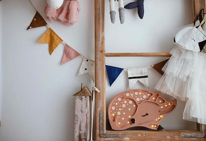 Houten lamp kinderkamer – hert – afbeelding 8