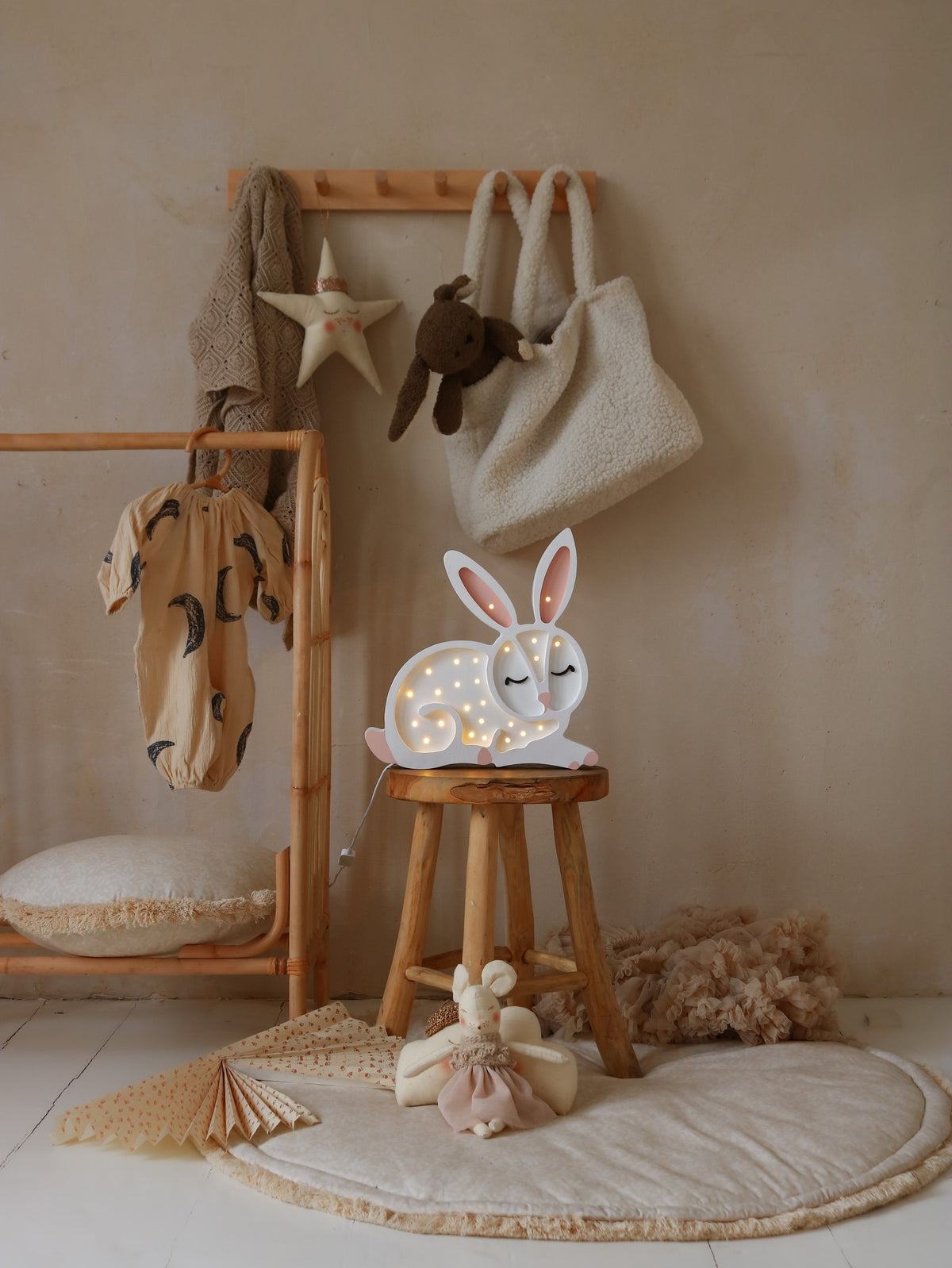 Houten lamp kinderkamer – konijn – afbeelding 4