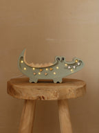 Houten lamp kinderkamer mini krokodil – nachtlamp met dimmer – afbeelding 4