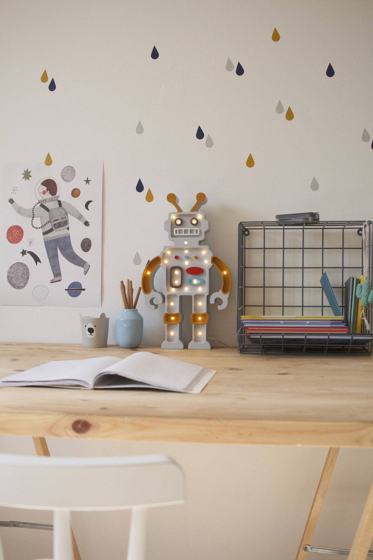 Houten lamp kinderkamer robot – nachtlamp met dimmer – afbeelding 3
