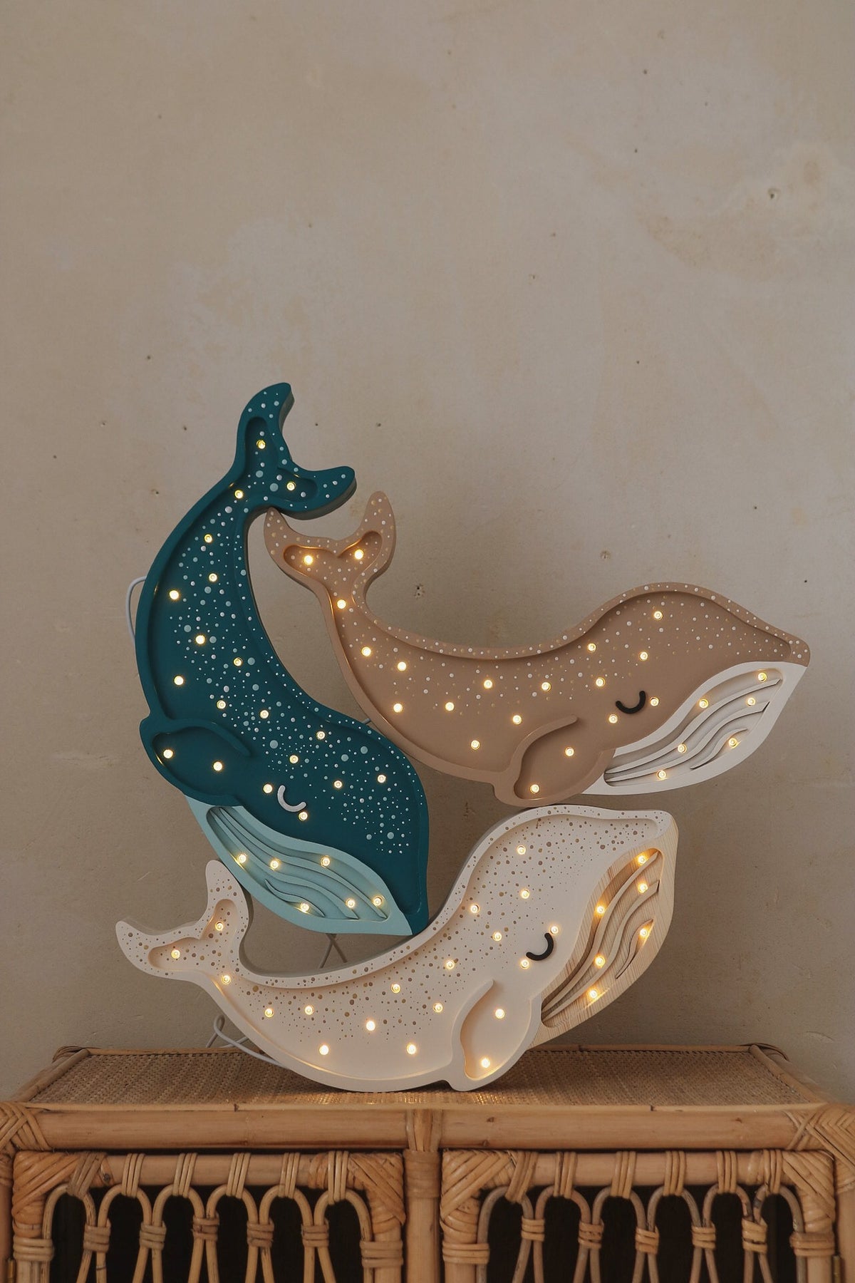 Houten lamp kinderkamer walvis – nachtlamp met dimmer – afbeelding 3