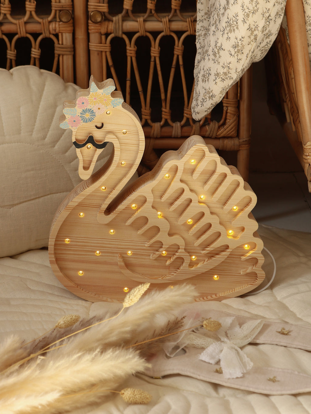 Houten lamp kinderkamer zwaan – nachtlamp met dimmer – afbeelding 9
