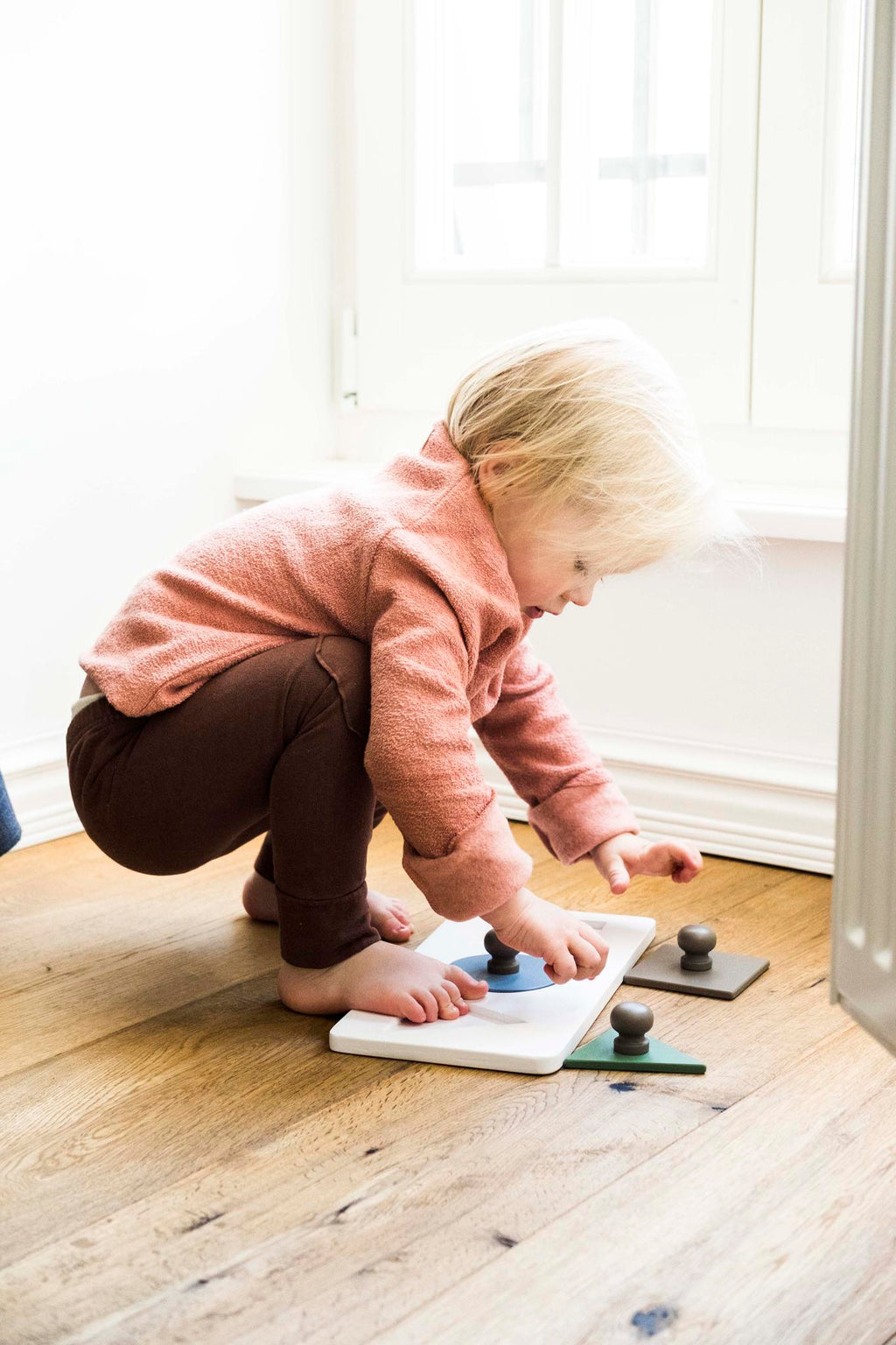 Houten puzzel Montessori vormen – driehoek, cirkel en vierkant