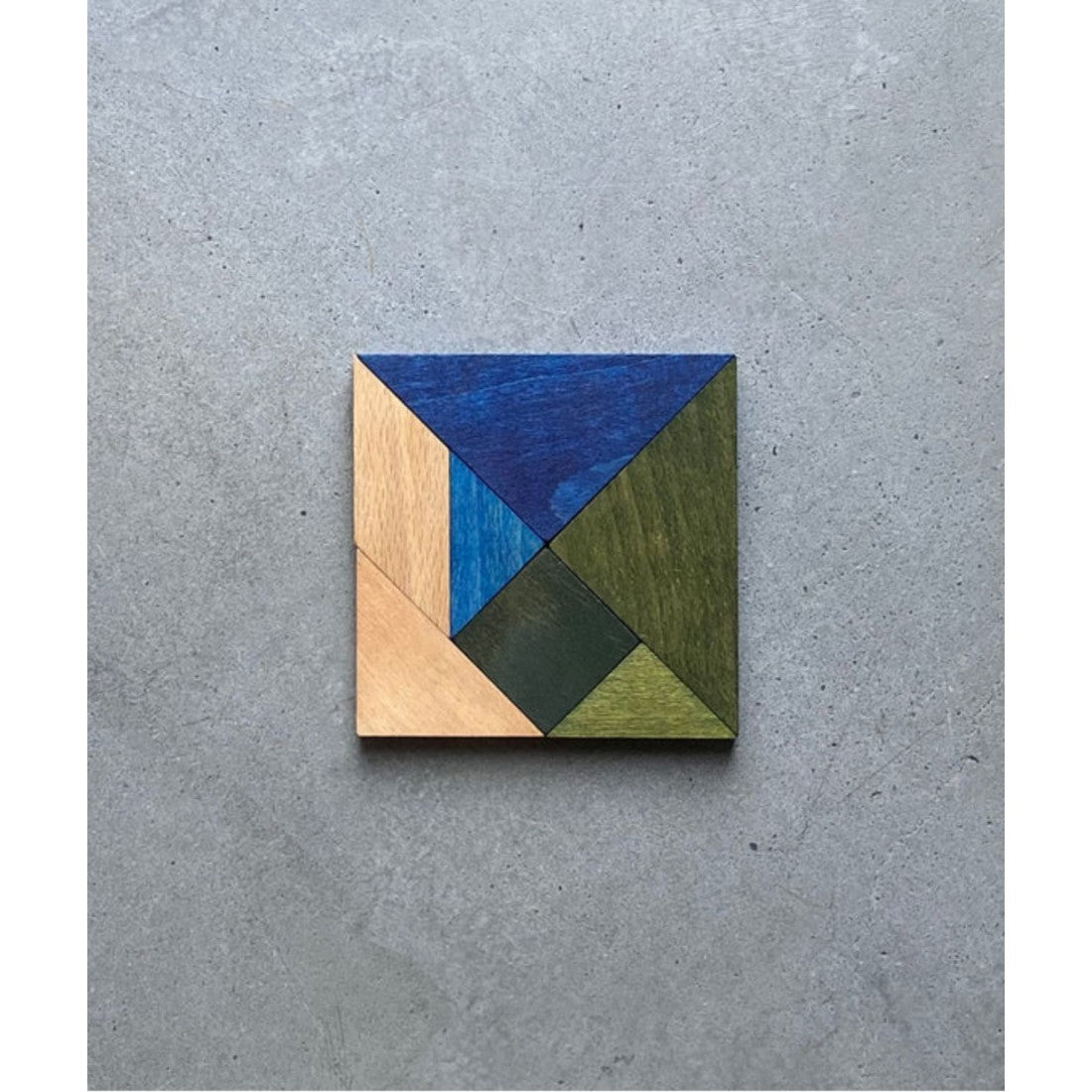 Houten puzzel tangram koele kleuren – in opbergzakje – afbeelding 2