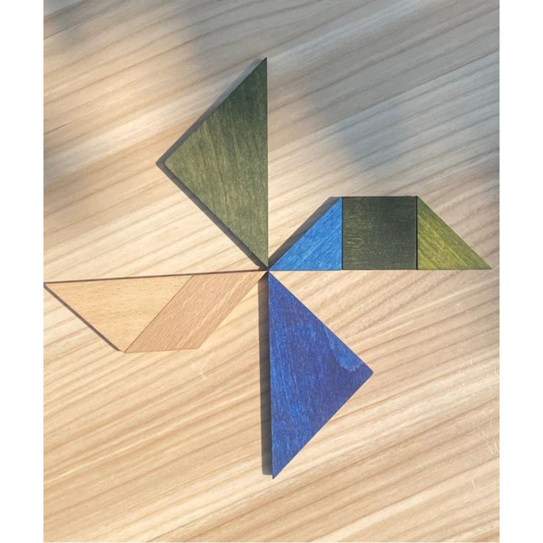 Houten puzzel tangram koele kleuren – in opbergzakje – afbeelding 4