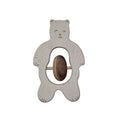 Houten rammelaar beer