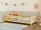 Kinderbed TULY – laag houten bed met hekje, 90 cm breed