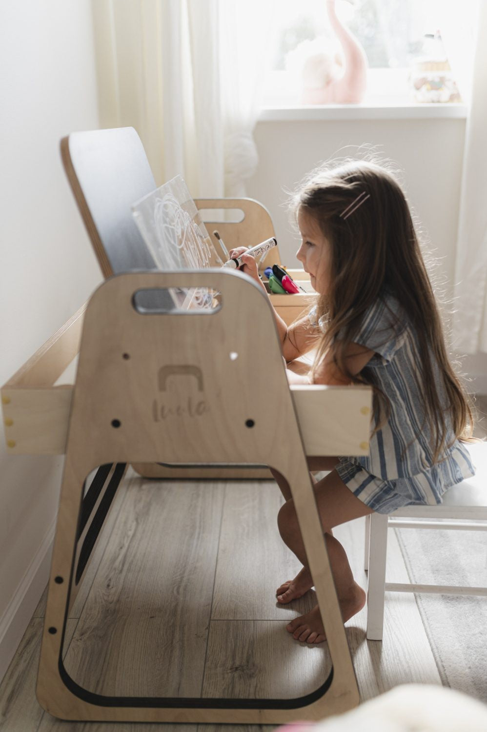 Kinderbureau Julle – multisensorische knutseltafel verstelbaar – afbeelding 10