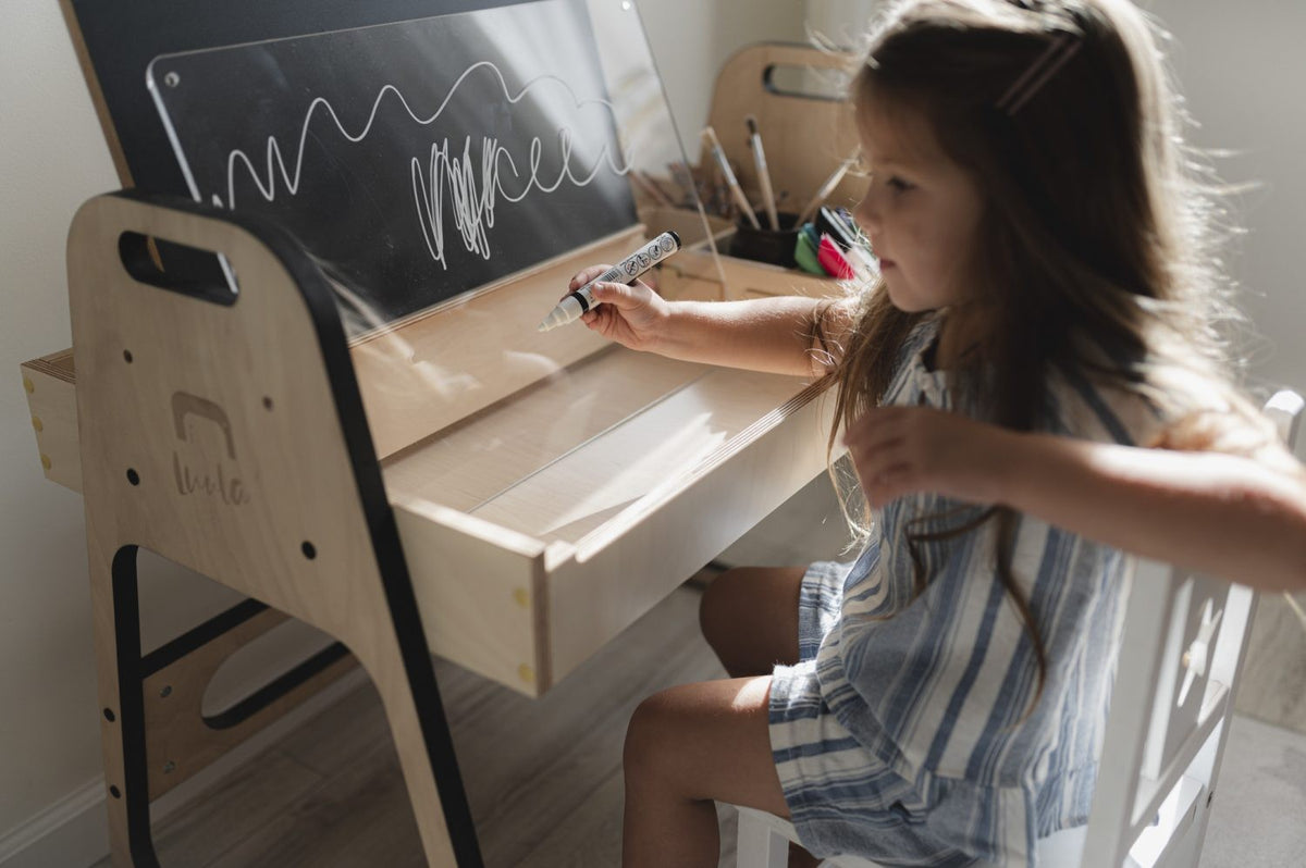 Kinderbureau Julle – multisensorische knutseltafel verstelbaar – afbeelding 9