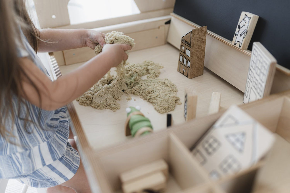 Kinderbureau Luula – multisensorische knutseltafel verstelbaar – afbeelding 11