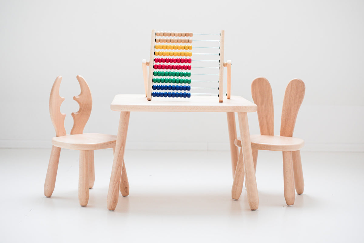 Kindertafel met 2 Stoeltjes hert en konijn – afbeelding 4