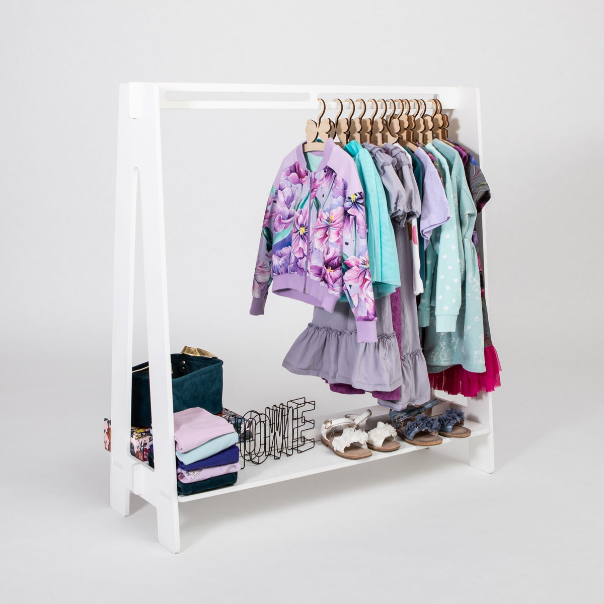 Kledingrek kinderkamer met hangstang en plank – afbeelding 5