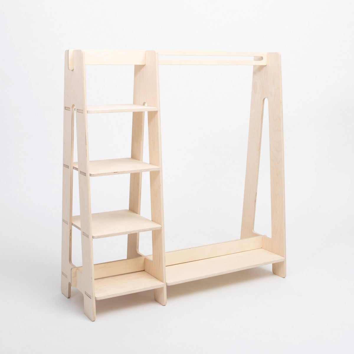 Kledingrek kinderkamer met planken en opbergvak – afbeelding 7