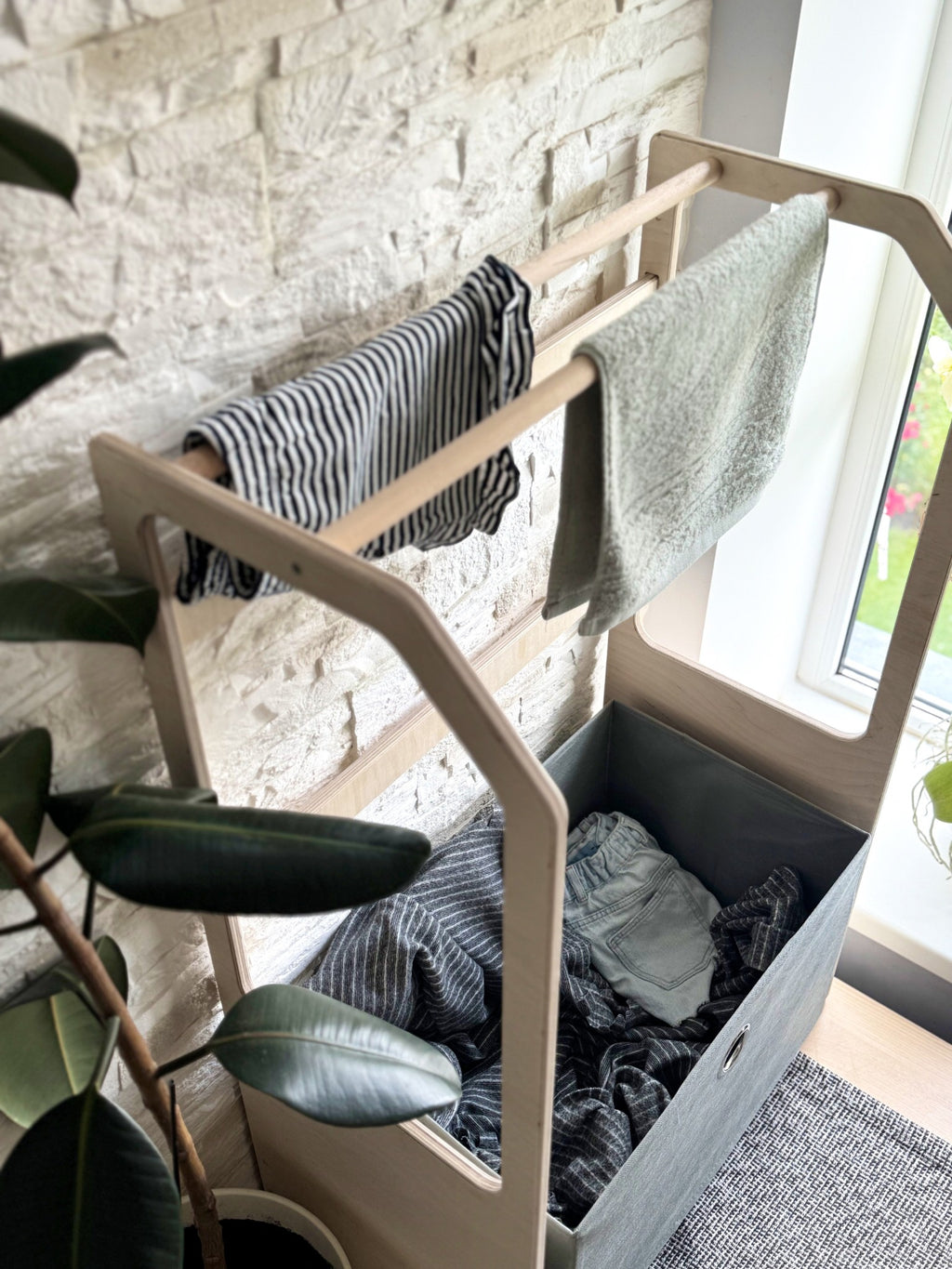 Kledingrek Montessori Groene Mand – afbeelding 5