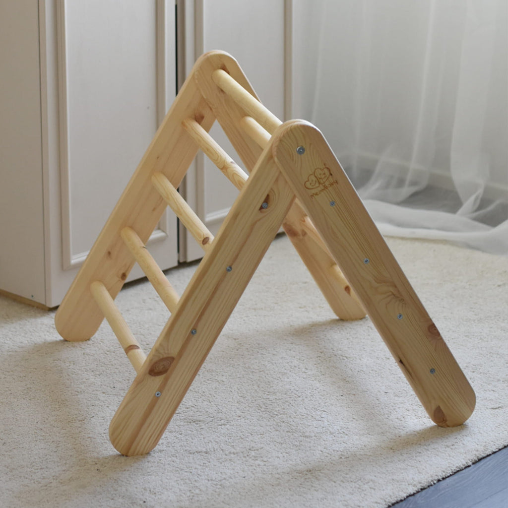 Klimdriehoek met glijbaan-klimwand 2-in-1 naturel – afbeelding 16