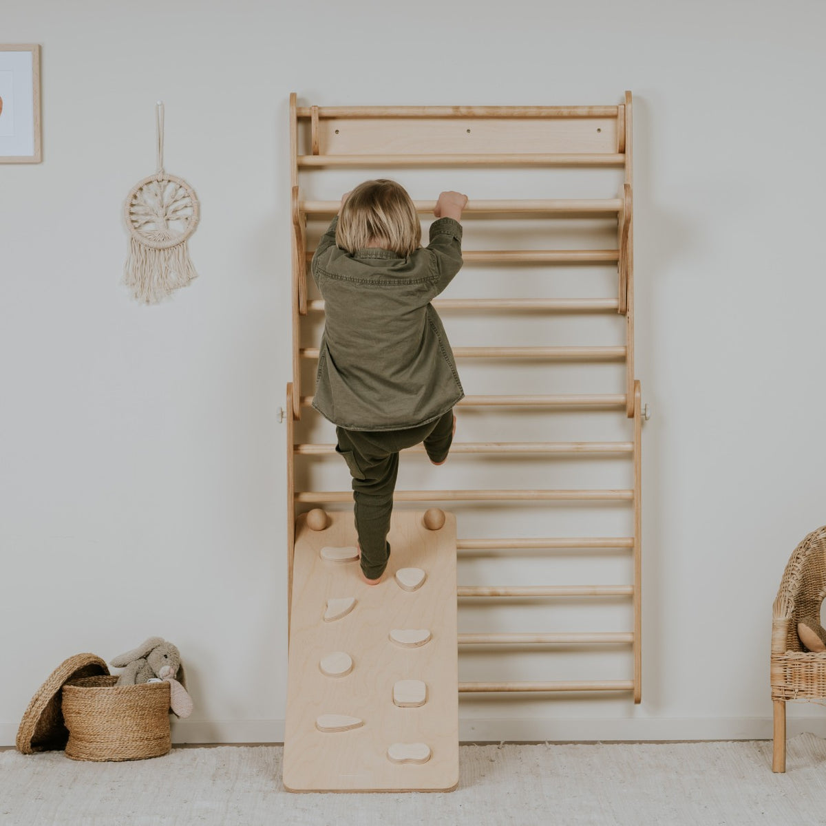 Houten klimplank met klimgrepen voor Pikler driehoek – afbeelding 2