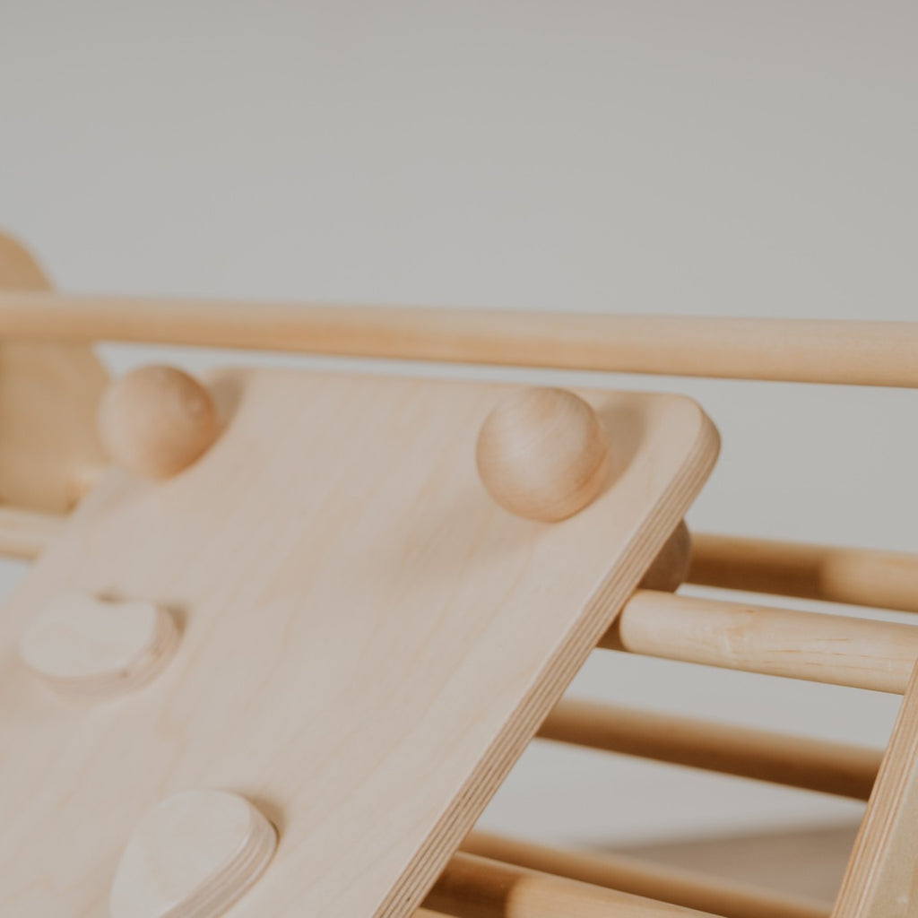 Houten klimplank met klimgrepen voor Pikler driehoek – afbeelding 6