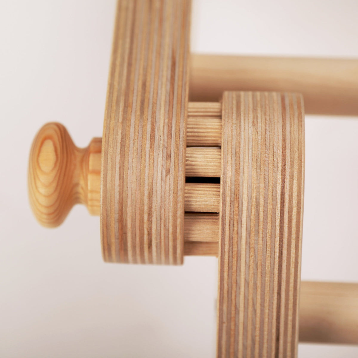 Houten klimrek Fipitri met glijbaan – afbeelding 11