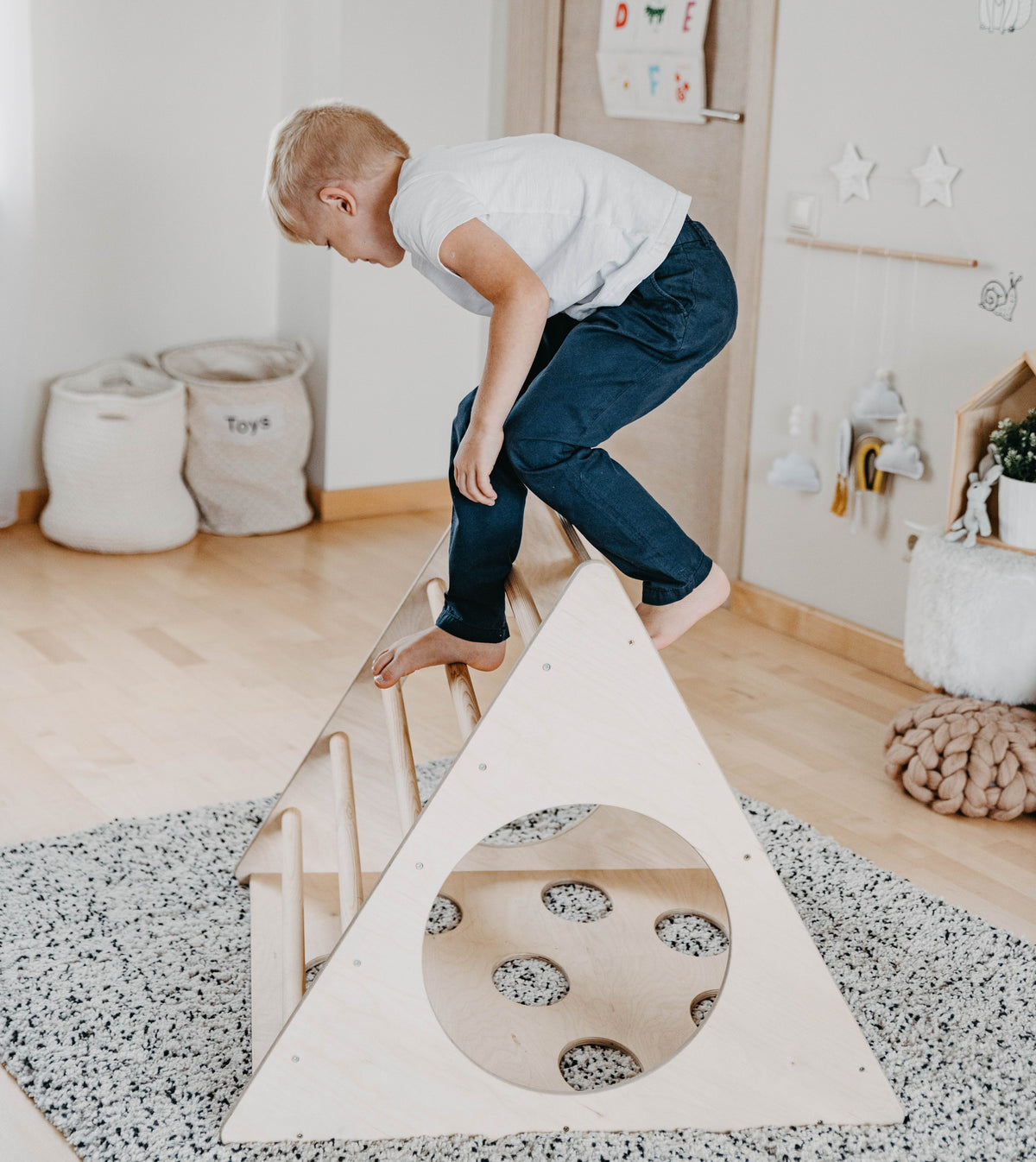 Klimrek Montessori driehoek – compact klimrek met 3 hoeken – afbeelding 7