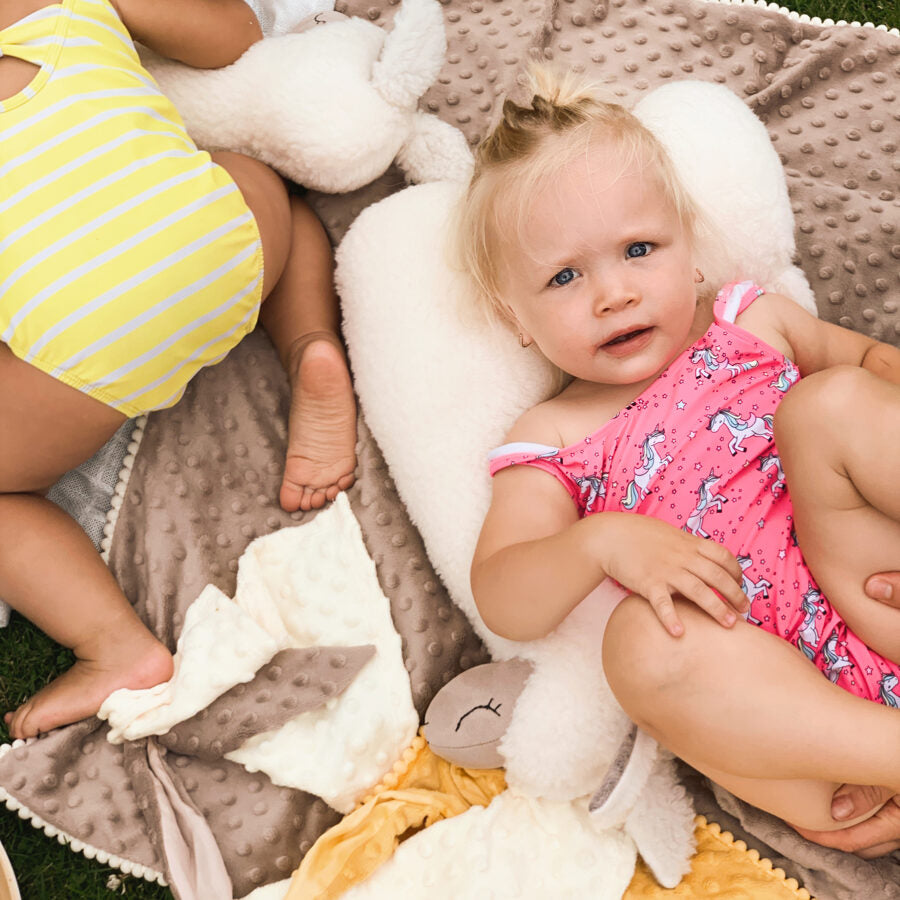 Knuffelkussen alpaca crème – afbeelding 5