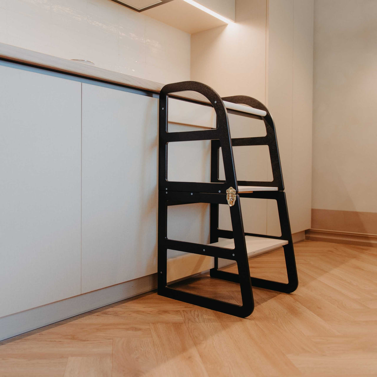 Leertoren Sleekstep – ombouwbaar tot tafel en kinderstoel – afbeelding 15
