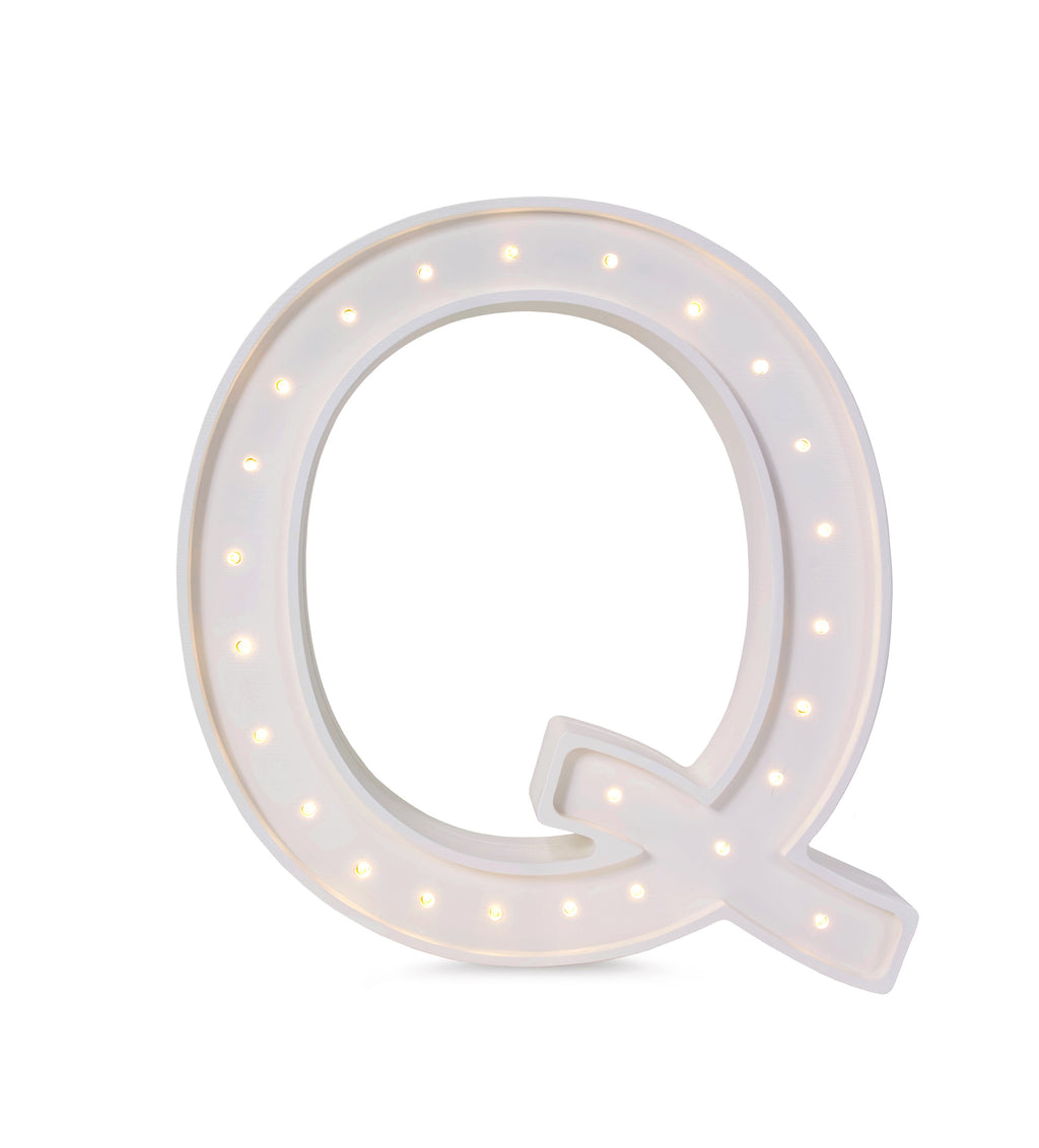 Letterlamp Q – houten nachtlamp