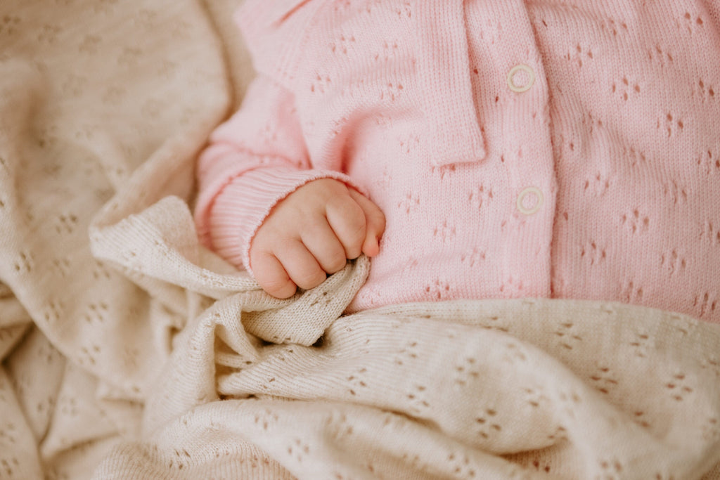 Merino babydeken Love karamel – afbeelding 15