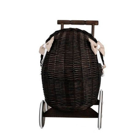 Poppenwagen riet donker geverfd – beige beddengoed – afbeelding 7