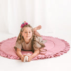 Rond speelkleed roze met ruches – afbeelding 3