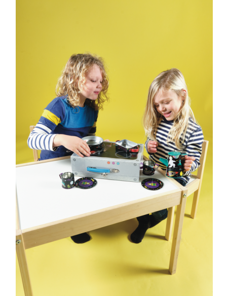 Theeset en kookset ruimte in draagkoffer – afbeelding 2
