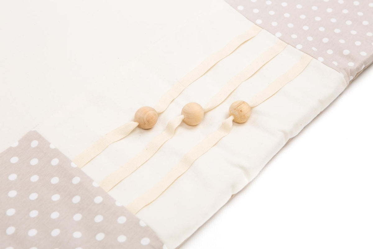 Speelkleed baby met speelbogen 120x120 cm bruin – afbeelding 6