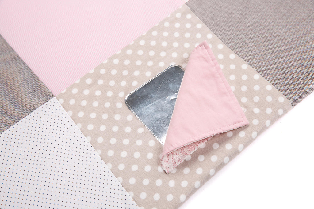 Speelkleed baby met sterren en speelbogen roze – afbeelding 5