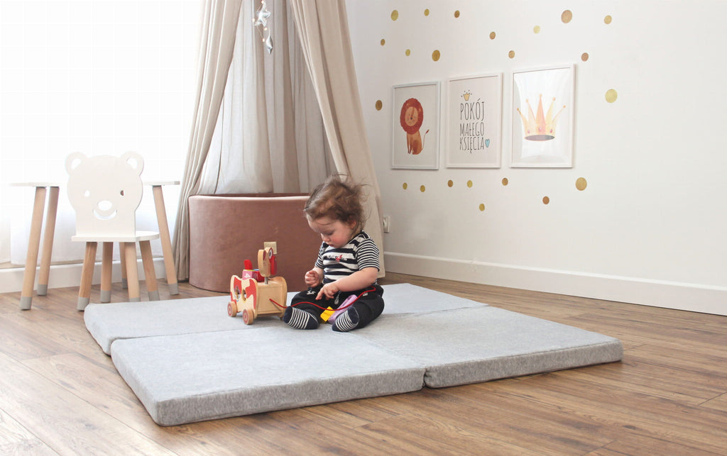 Speelkleed baby vierkant – lichtgrijs velvet – afbeelding 5