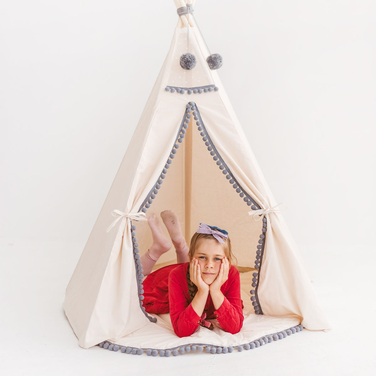 Tipi tent ecru met grijze pompons – afbeelding 2